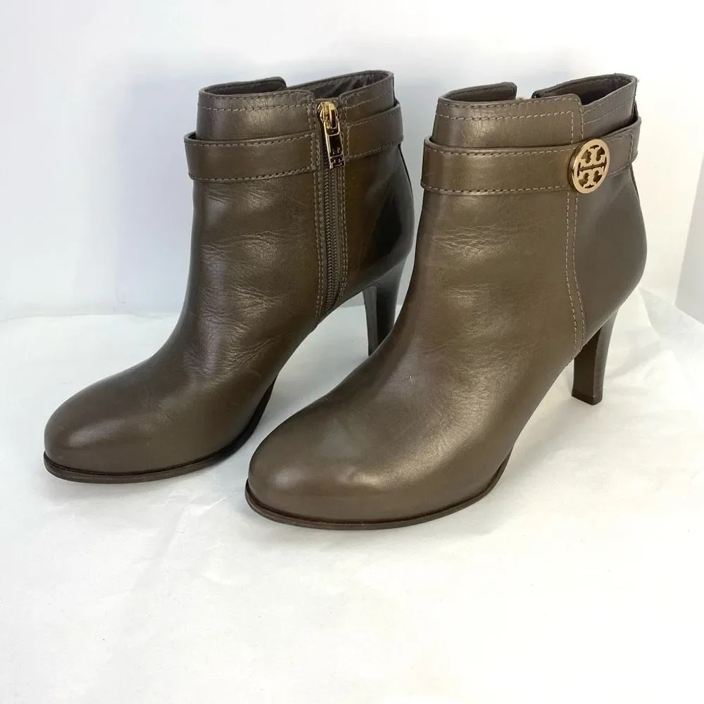 🫒Tory Burch Olive Brown Leather Ankle Booties with Gold Logo